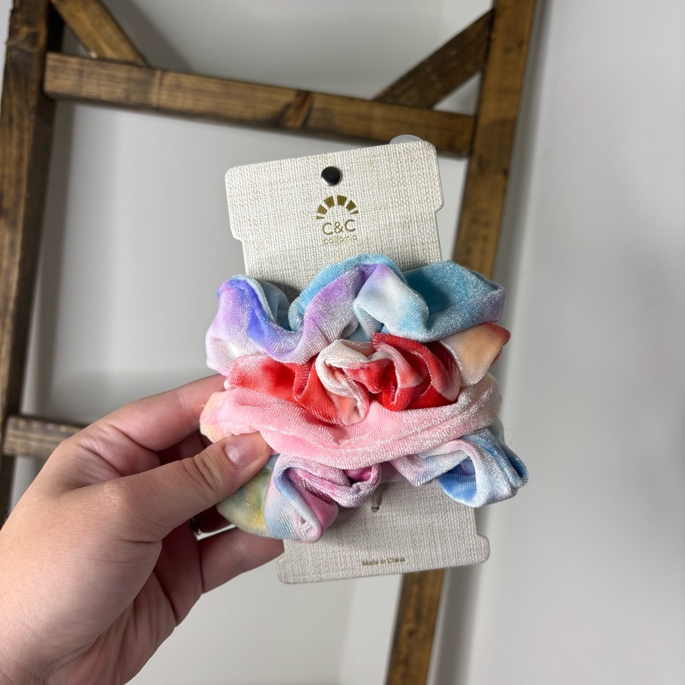 C.C California Colorful Scrunchies Set